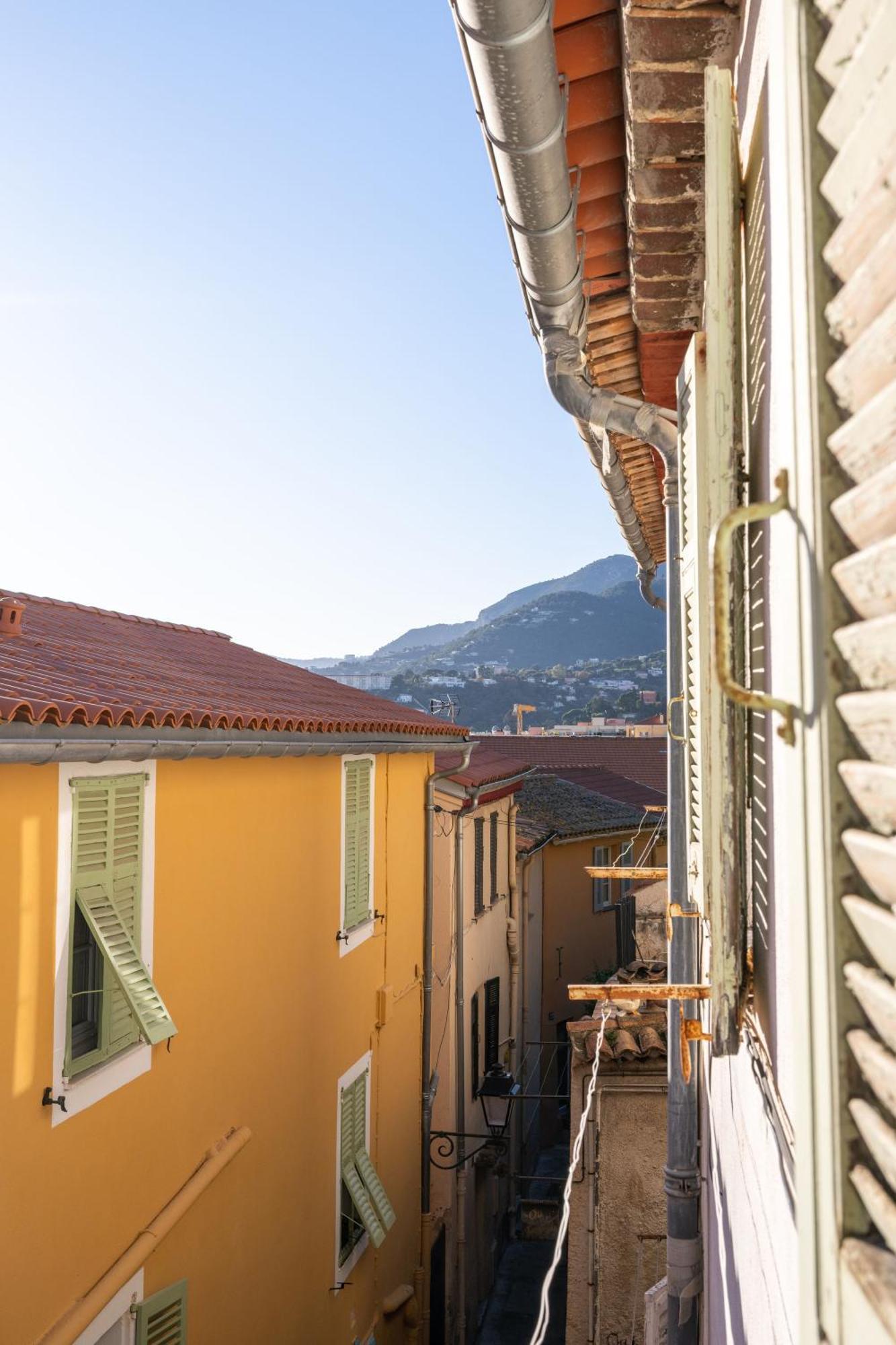 Vieille Ville De Menton Extérieur photo