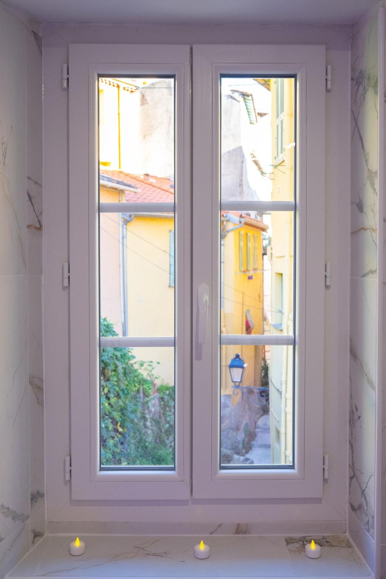 Vieille Ville De Menton Extérieur photo